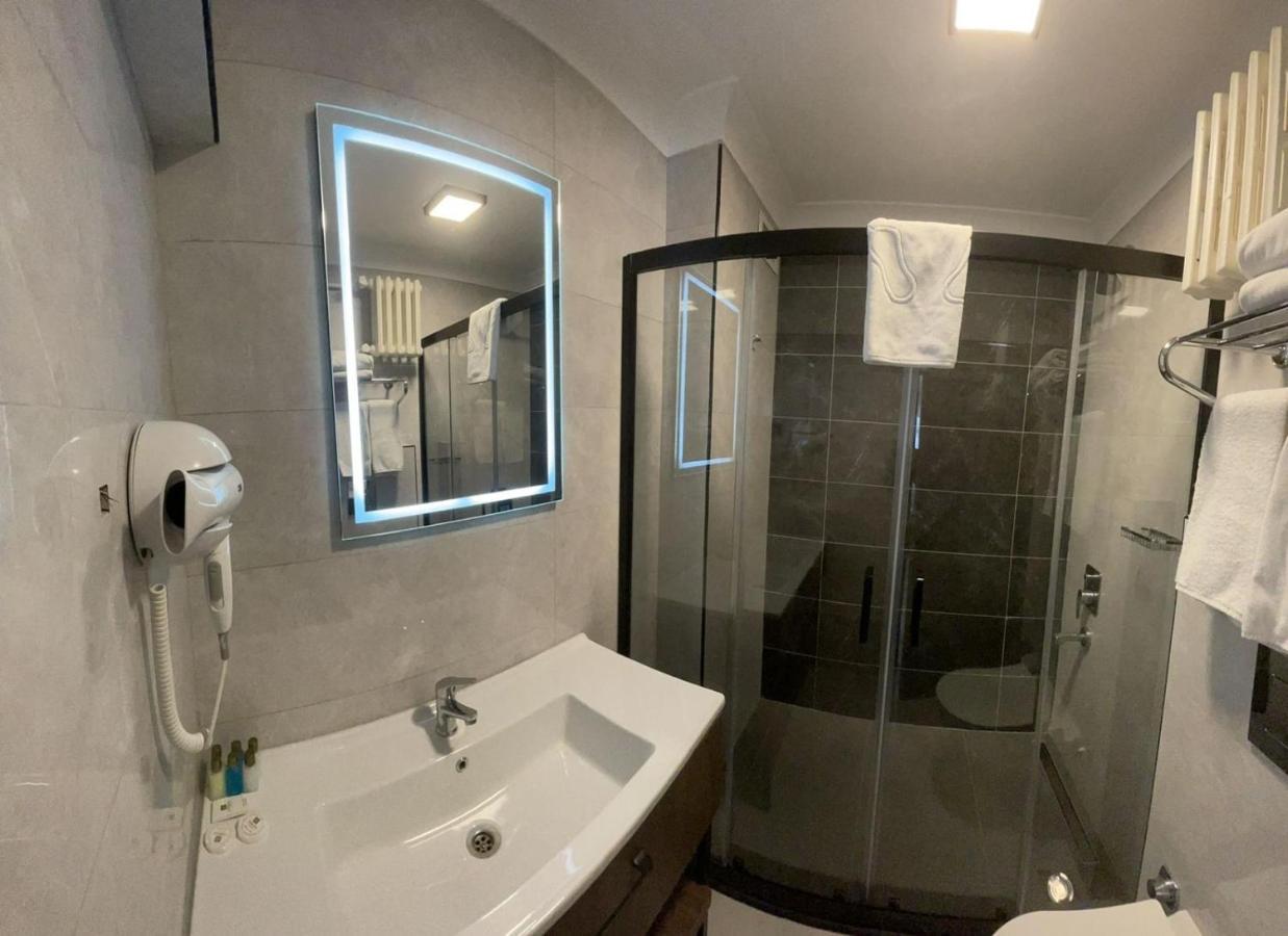 Uk Ankara Hotel Extérieur photo