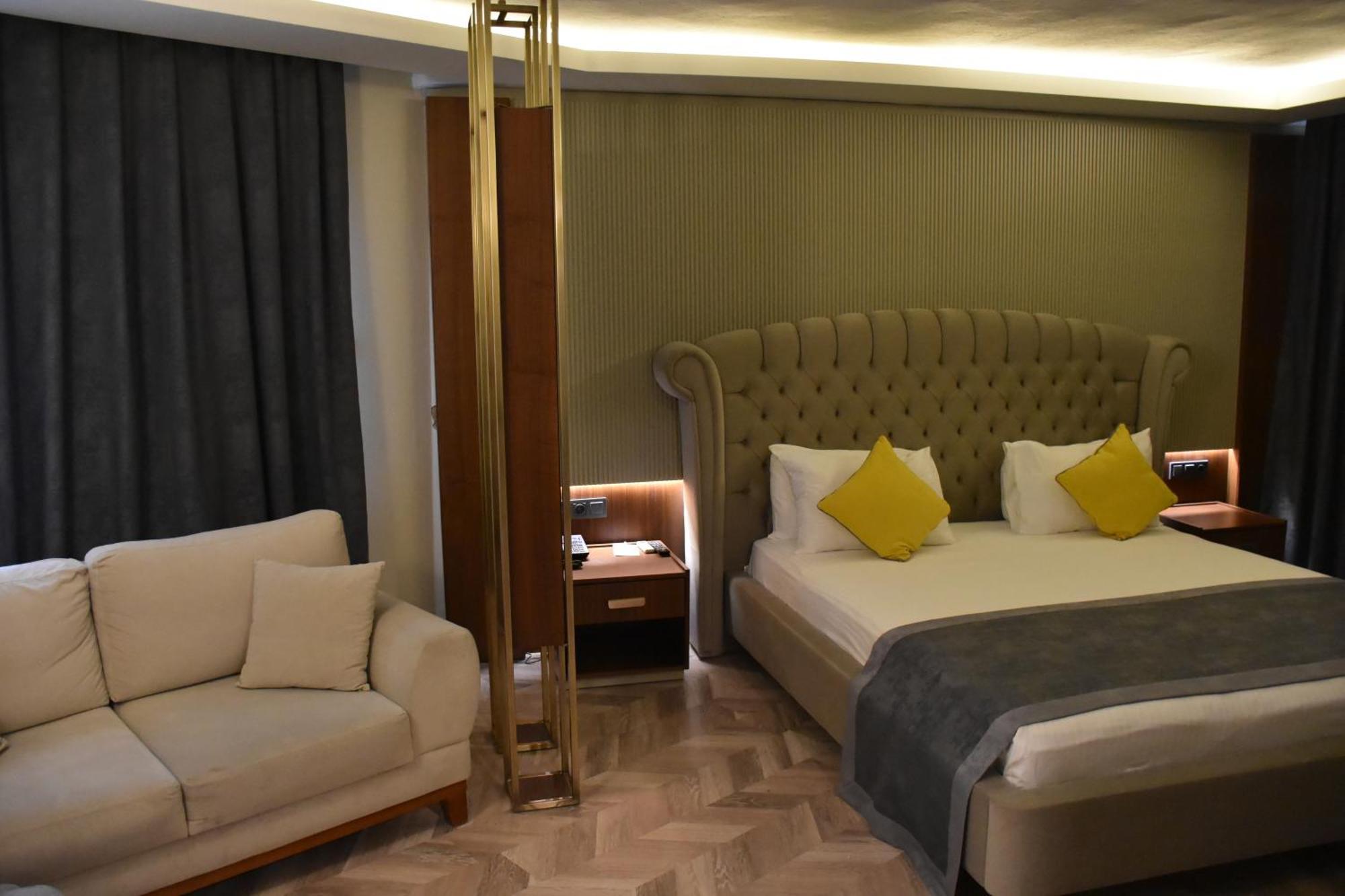 Uk Ankara Hotel Extérieur photo