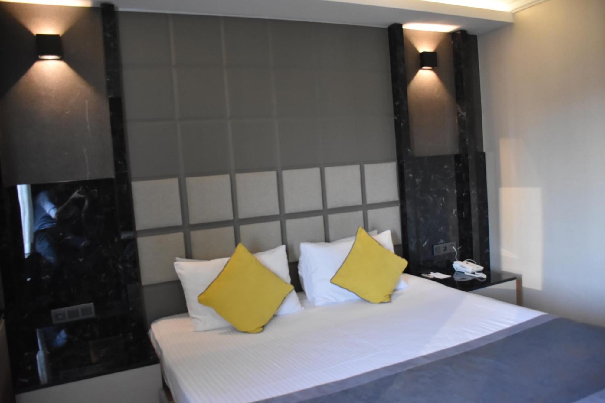 Uk Ankara Hotel Extérieur photo