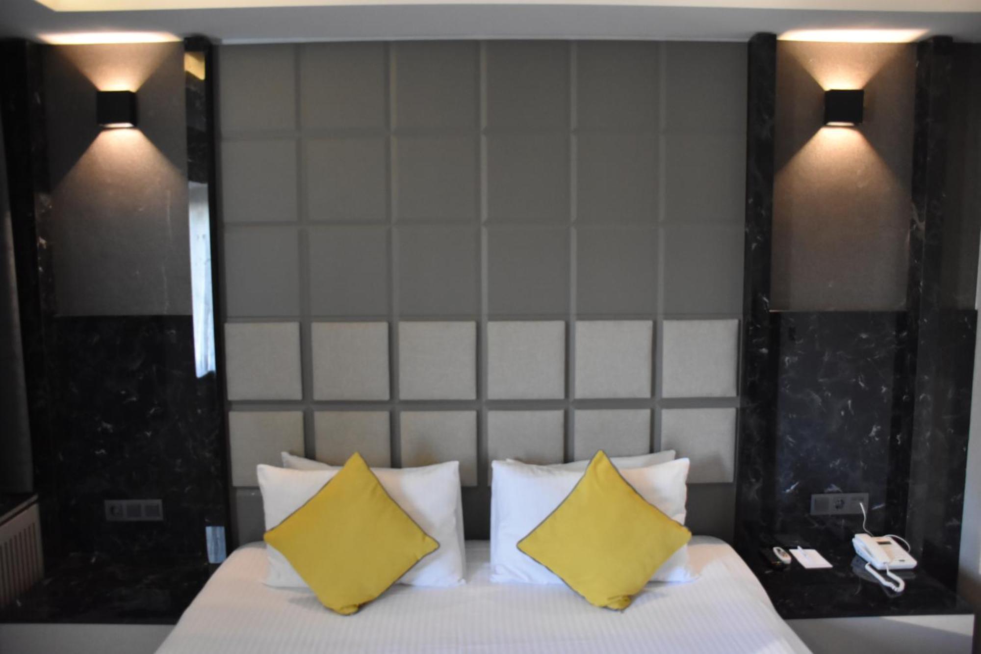 Uk Ankara Hotel Extérieur photo
