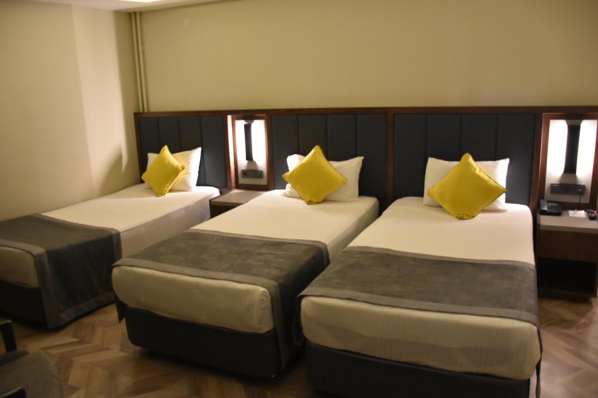 Uk Ankara Hotel Extérieur photo