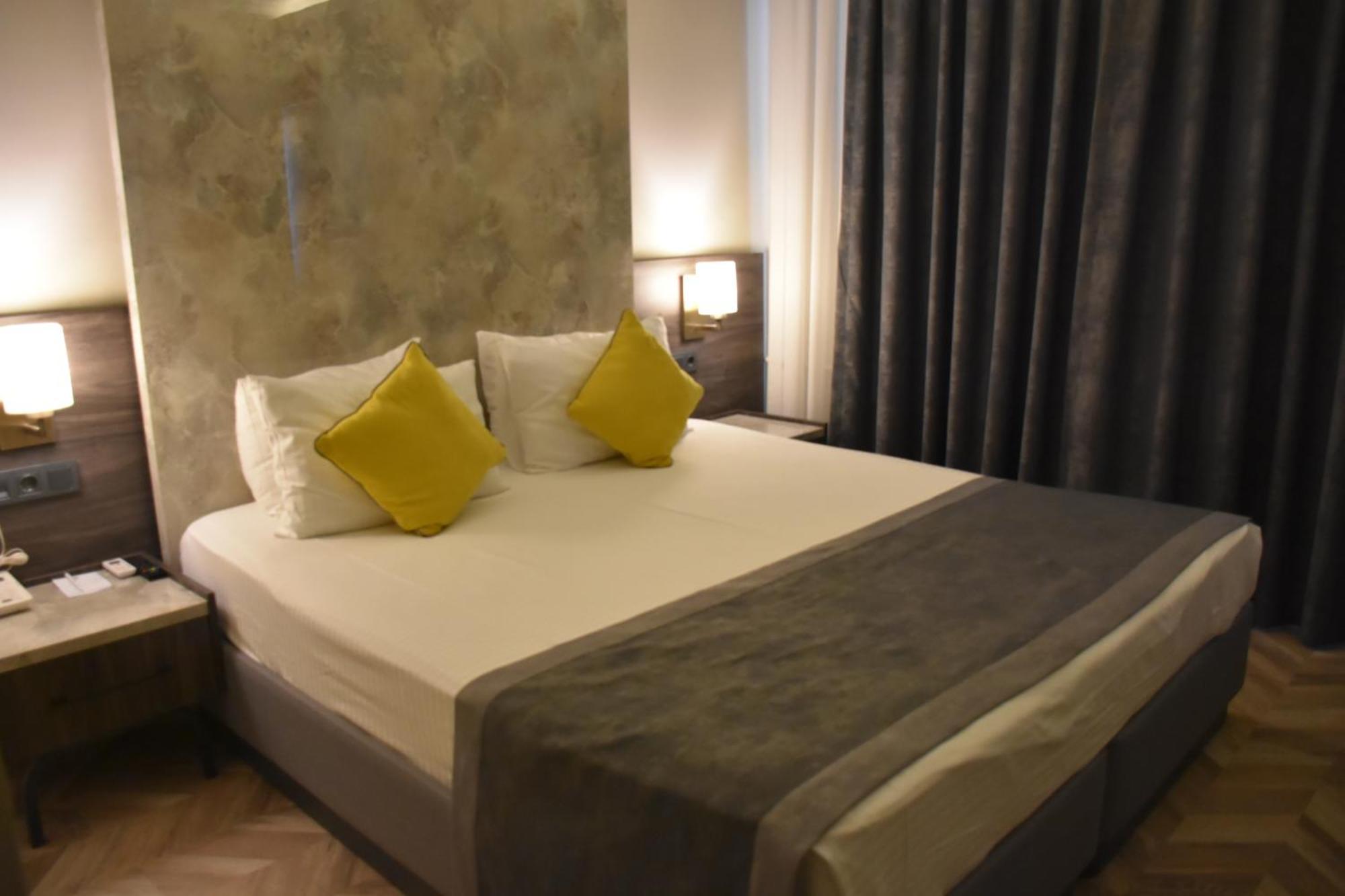 Uk Ankara Hotel Extérieur photo